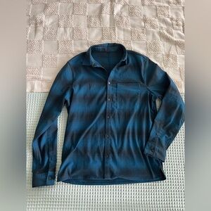 Men’s lululemon commission flannel button up shirt